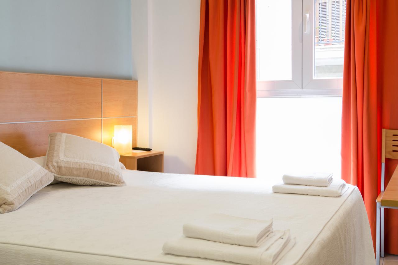 Ekia Pentsioa Hotel Zarautz Buitenkant foto