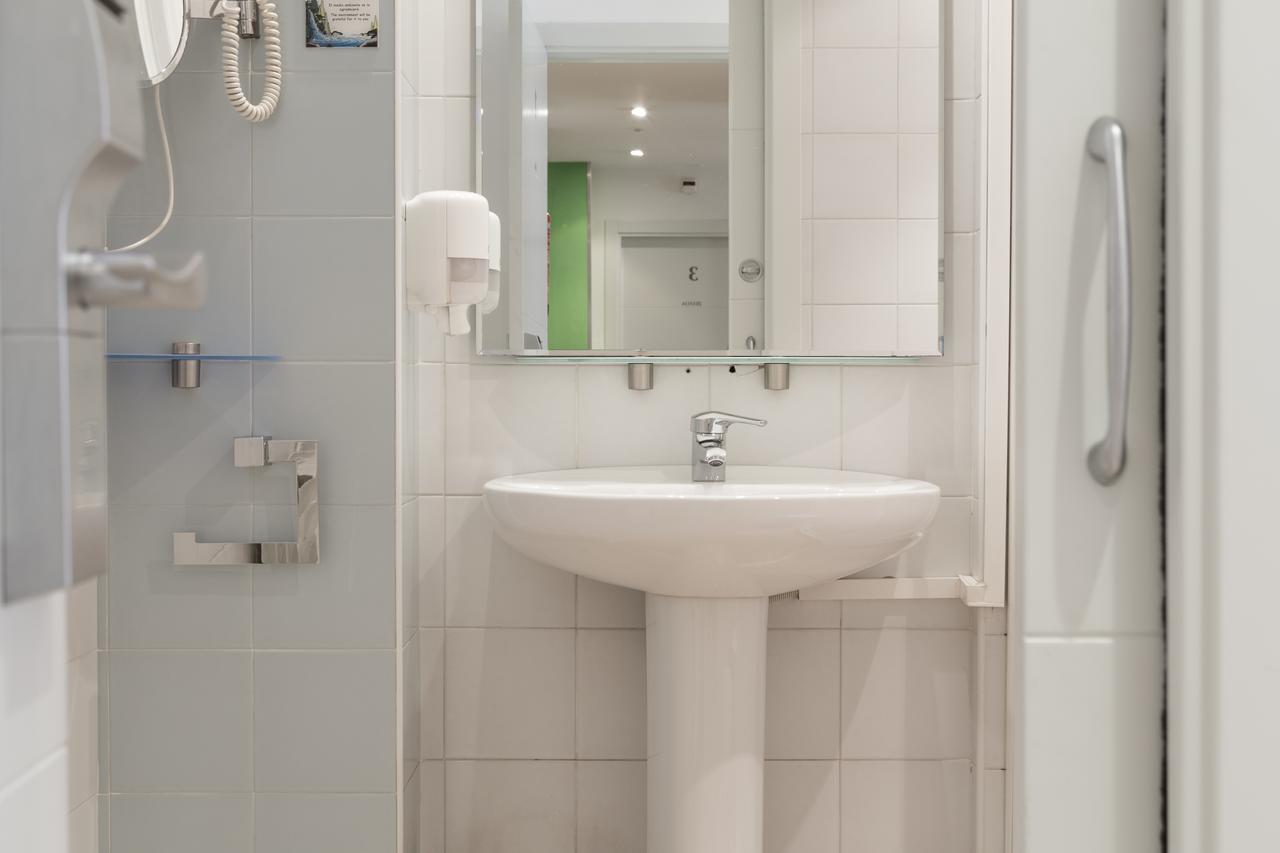 Ekia Pentsioa Hotel Zarautz Buitenkant foto